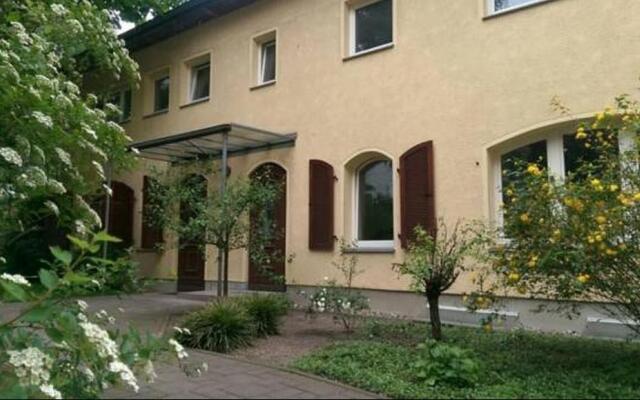 Romantic Style Apartment Berlin