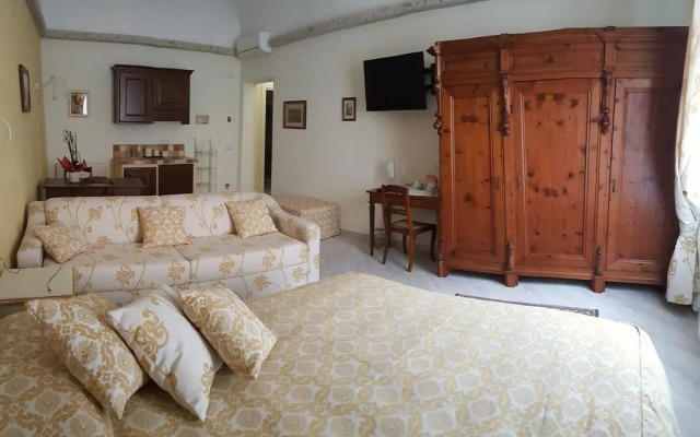 Five Roses Bed & Breakfast