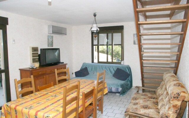 Apartment With 2 Bedrooms in Agde, With Enclosed Garden and Wifi - 200