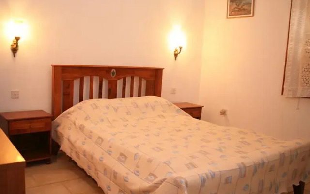 Lakis Papamichael Holiday Villas