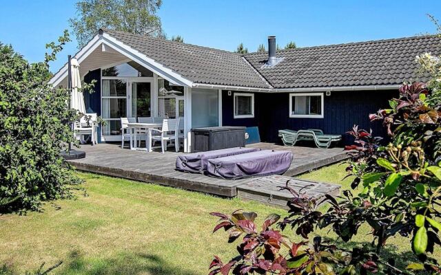 Holiday Home in Faxe Ladeplads