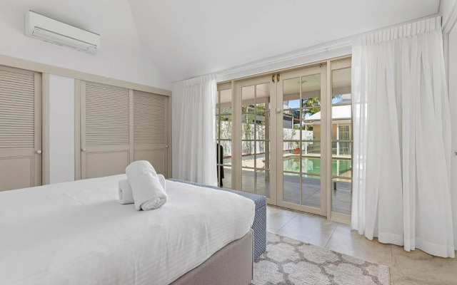 Dwyer St Hamptons Haven