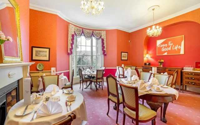 OYO Bailbrook Lodge, Bath