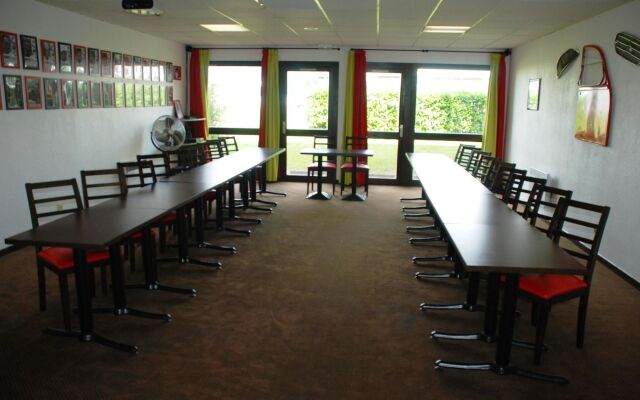 KYRIAD MONTLUCON - Saint Victor