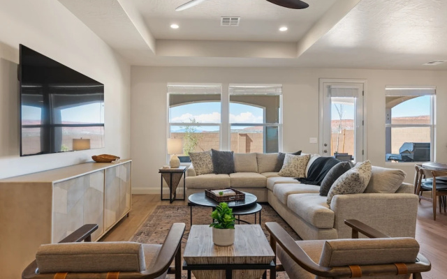 Crown Point 4 Bedroom Home
