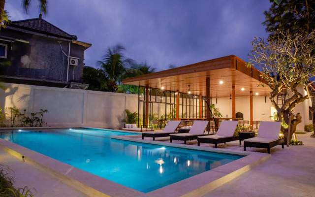 Ratan Hotel Uluwatu