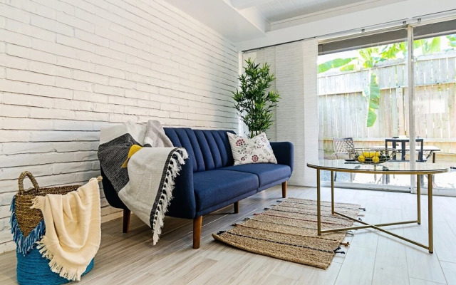 Medcenter Townhomes by Dunyha