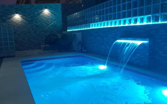 Amazing Studio with a Pool