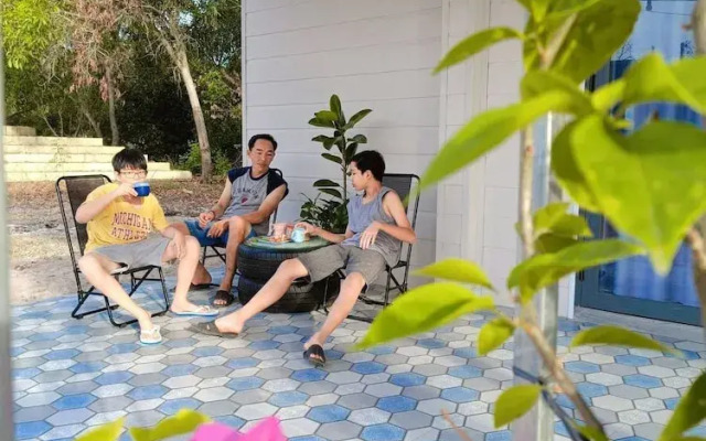Ruby House, 3 Bedroom Apartment, Beachside