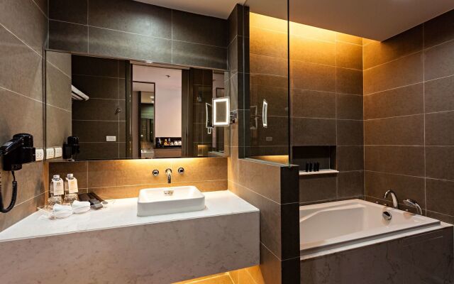 Hyatt Place Bangkok Sukhumvit 1