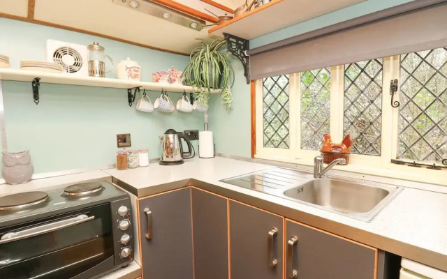 Dolly the Circus Wagon