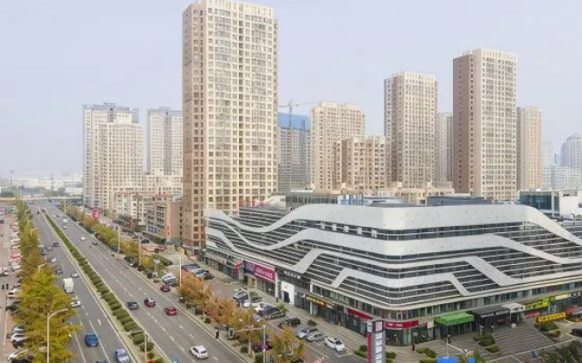 Home Inn Plus (Dalian Development Zone Jinma Road Wanda Plaza) – Outside – Dalian