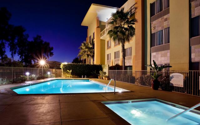 Holiday Inn Express Fremont-Milpitas Central by IHG