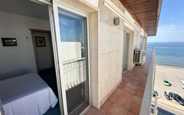 Agi Avenida Apartments