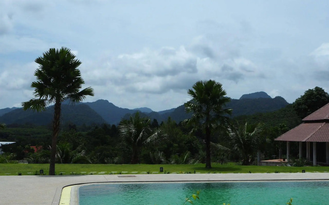 Takhun Mountain View Hotel