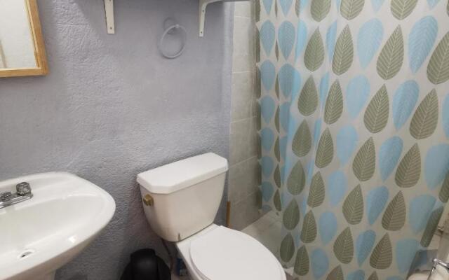 2 bedroom apartment with a/c Wi-Fi best location!