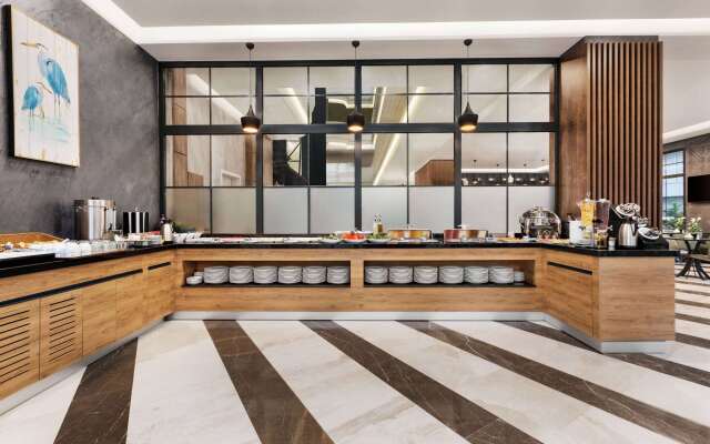 Ramada Encore By Wyndham Istanbul Basin Express