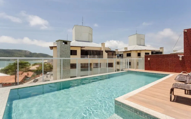 Modern ap W/pool one Block From the Beach Rmi201