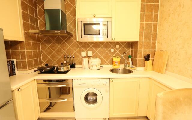 Warm Journey Apartment