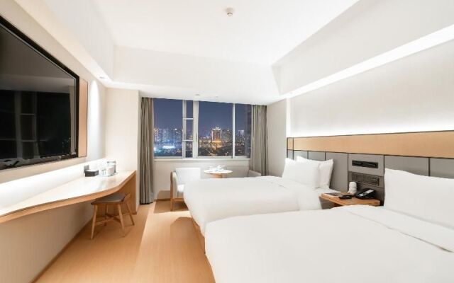 Ji Hotel Guangzhou Zhujiang New City