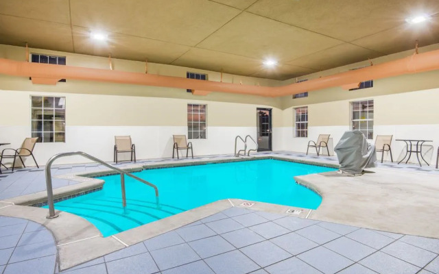 Super 8 Tulsa Ok