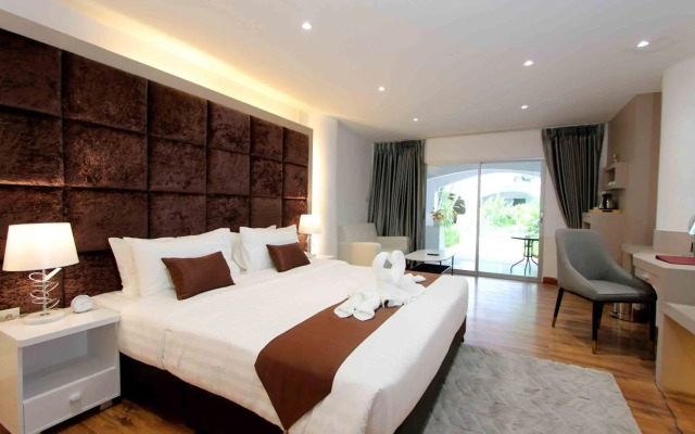 Pooh Beach Resort & Spa