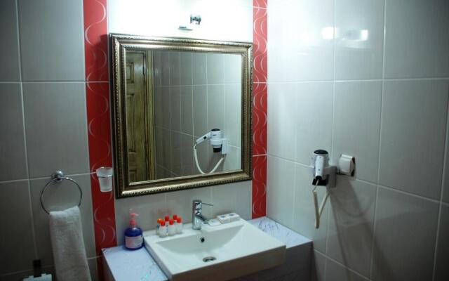 Calamie Hotel