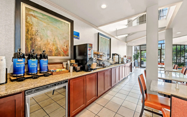 Best Western De Anza Inn