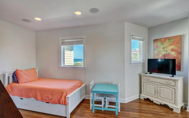 Sea Tranquility by Sea Scape Properties