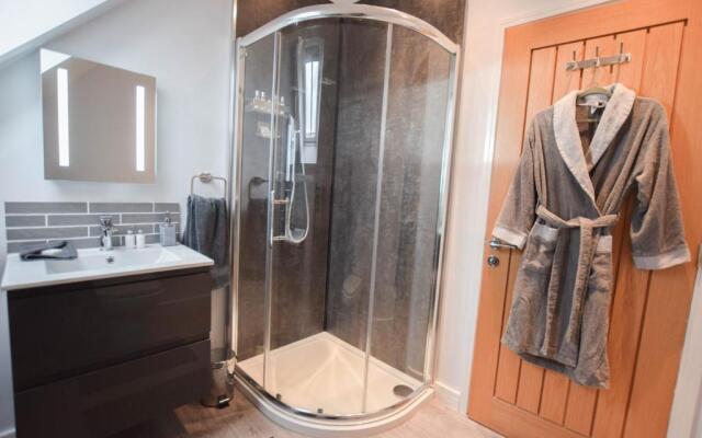 New Luxury 1-bed House nr Bicester Village