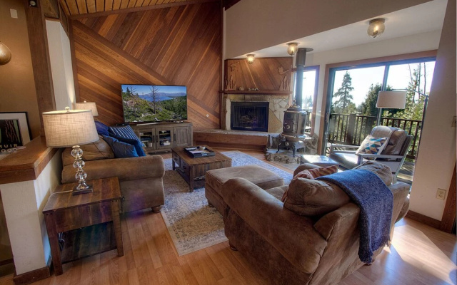 Fairway Lodge by Lake Tahoe Accommodations