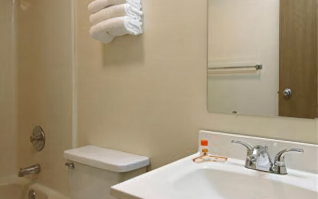 Oasis Lodge - Carrizo Springs