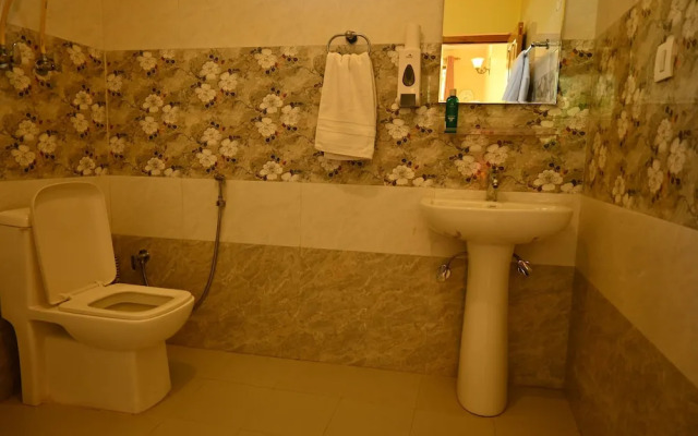 Cascade Mountain Retreat Manali
