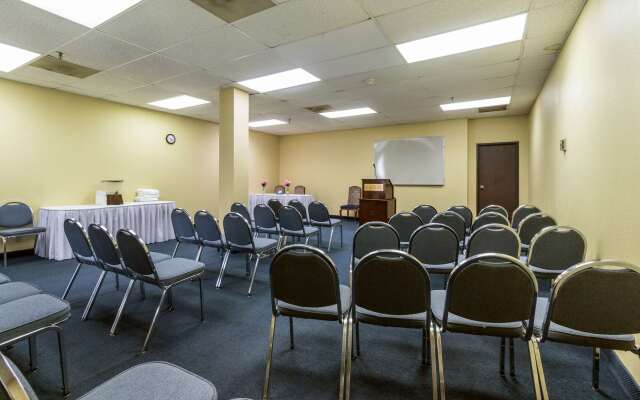 Clarion Hotel Jackson Northwest