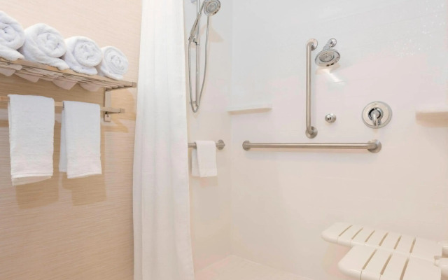 Fairfield Inn & Suites Fredericksburg