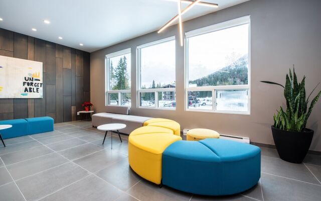 Mountain Shadow Hostel