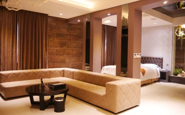 Refinement Motel
