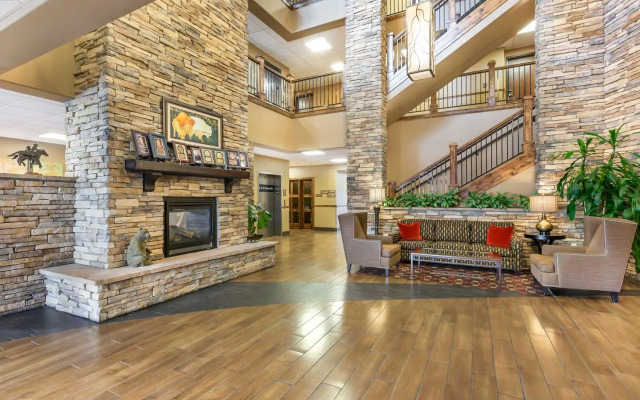 Best Western Premier Ivy Inn & Suites