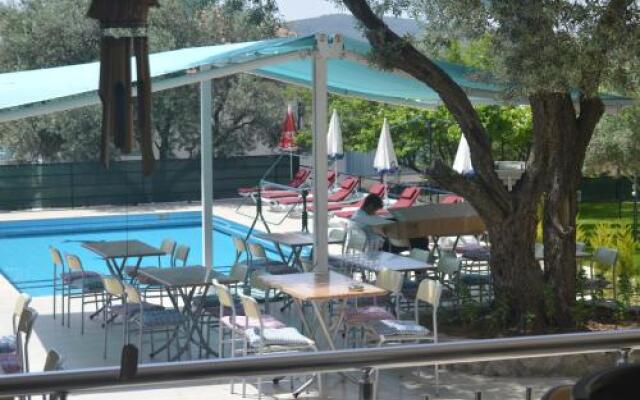 Gold Monami Boutique Hotel