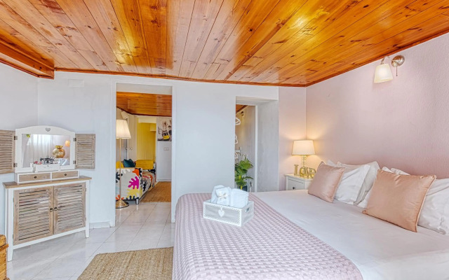 LoveLisbonApartments Dolls House