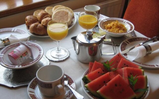 Yew Tree Guest House