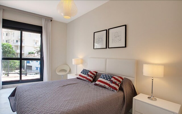 Two Bedrooms Apartment with Sea View