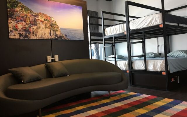 Penthouse Hostel & Spa