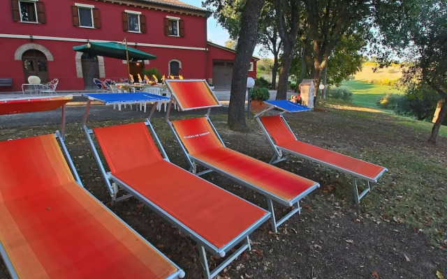 Holiday Home in Serrungarina Near the Lake
