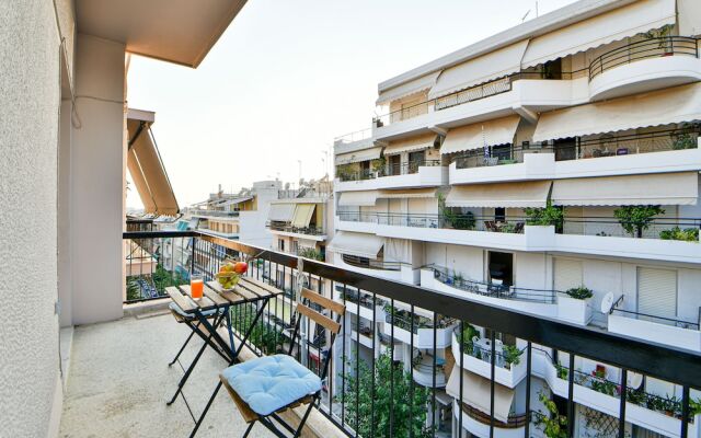 Athenian sunny apartment