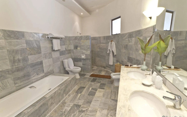 Cordova Reef Village Resort