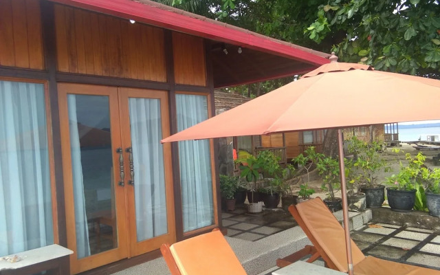 Tanta Moon Luxury Villas Siladen Island
