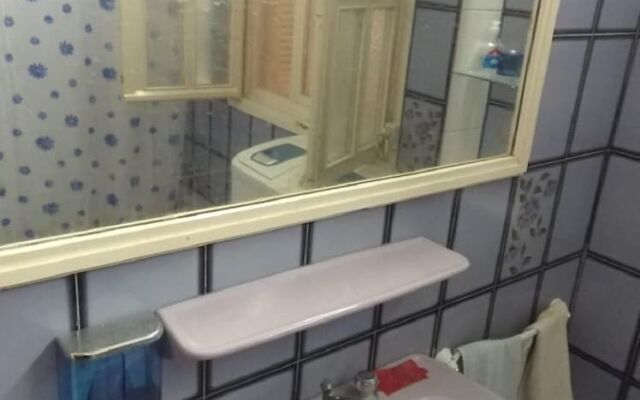 AliWali Room Near Airport Tunis Carthage