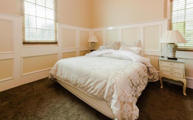 Castlemaine Colonial Motel and Apartments