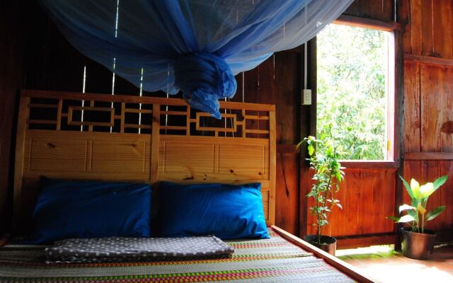 Nui Tuong Village Stay